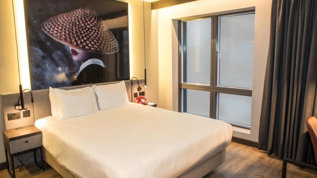 Radisson Red London Greenwich The O2 Екстериор снимка