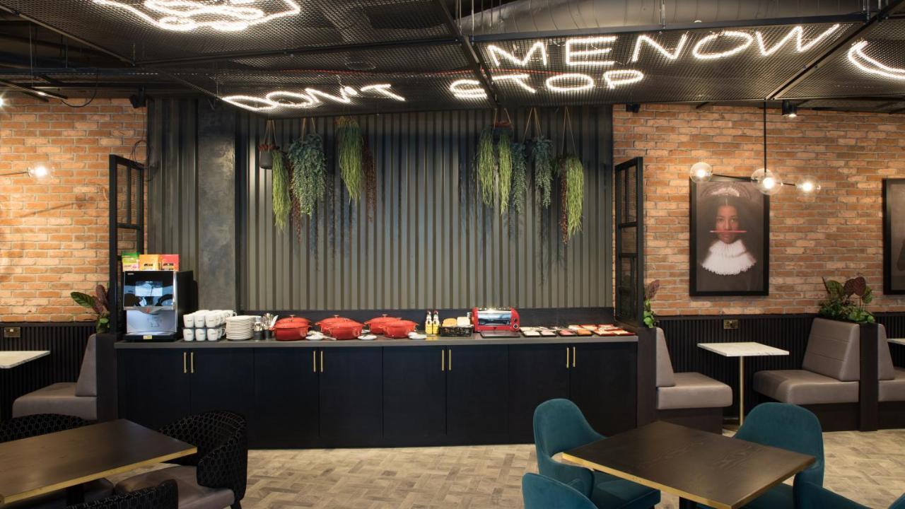 Radisson Red London Greenwich The O2 Екстериор снимка