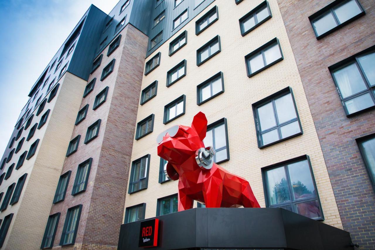 Radisson Red London Greenwich The O2 Екстериор снимка